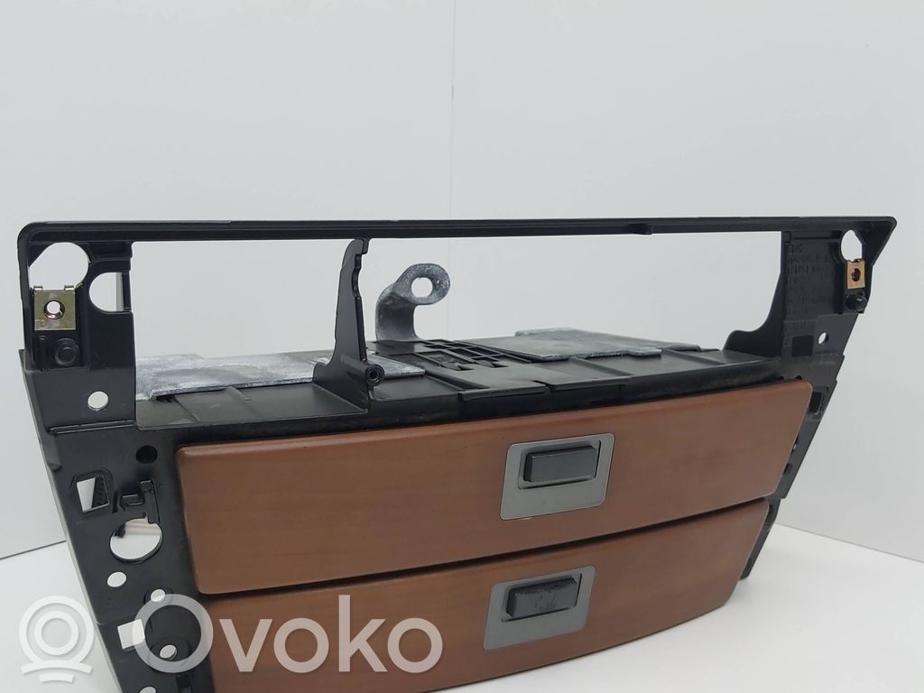 BMW 7 E65 E66 Compartimiento/consola central del panel 