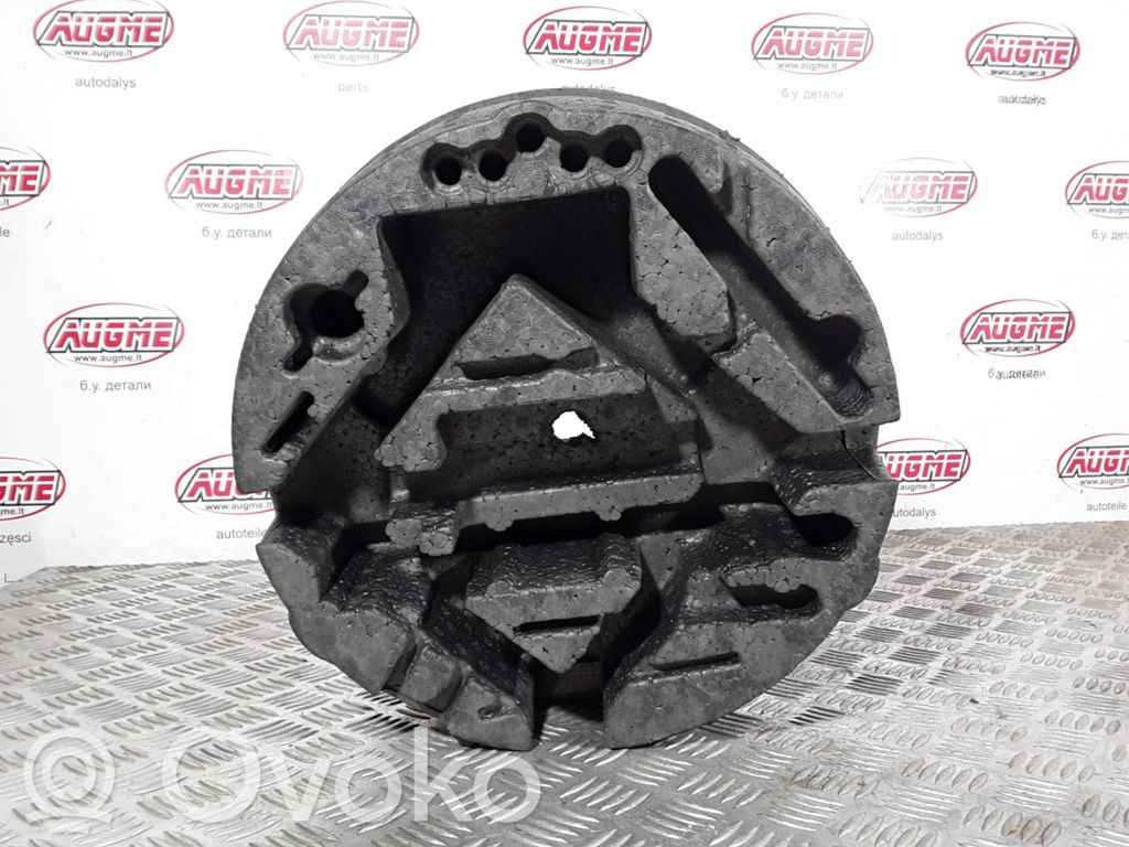 Opel Vectra C Spare wheel section trim 