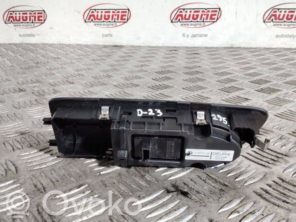 BMW 1 E81 E87 Electric window control switch 