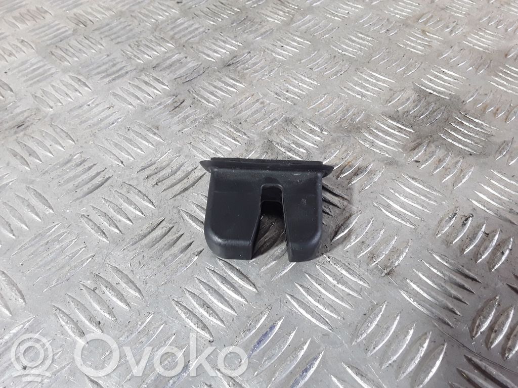 Audi A4 S4 B8 8K Spynos apdaila 