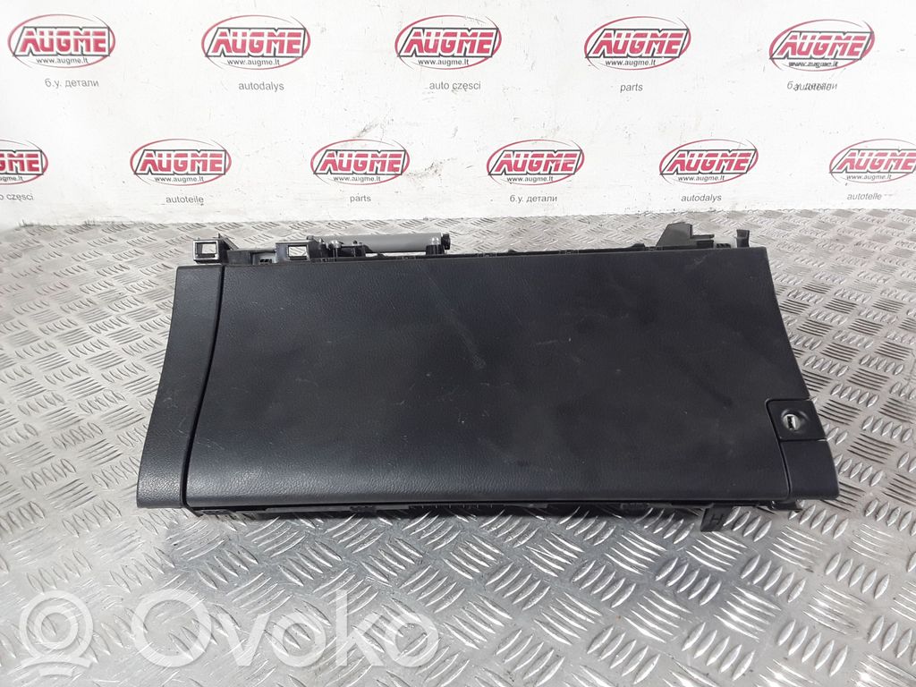 Lexus CT 200H Juego guantera 