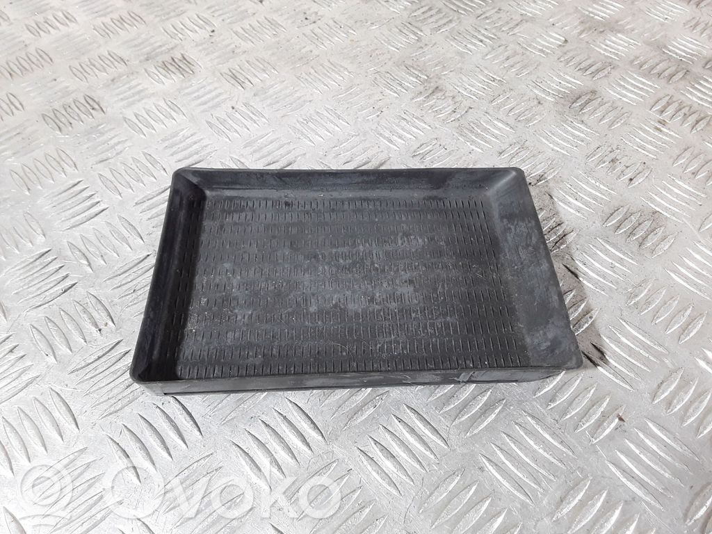 BMW X6 E71 Glove box pad 