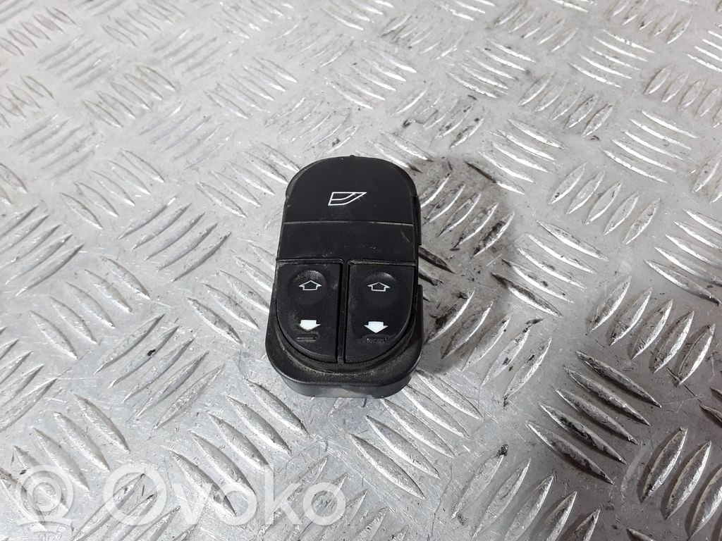 Ford Mondeo MK I Electric window control switch 