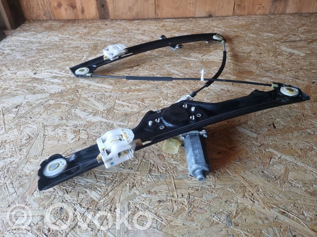 BMW X5 E70 Front door window regulator with motor 