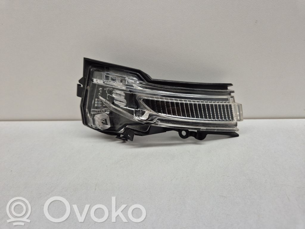 Audi e-tron Peilin suuntavilkku 