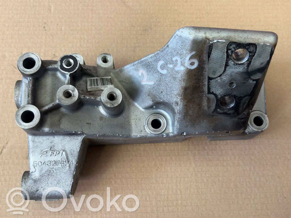 Iveco Daily 6th gen Gearbox mounting bracket 