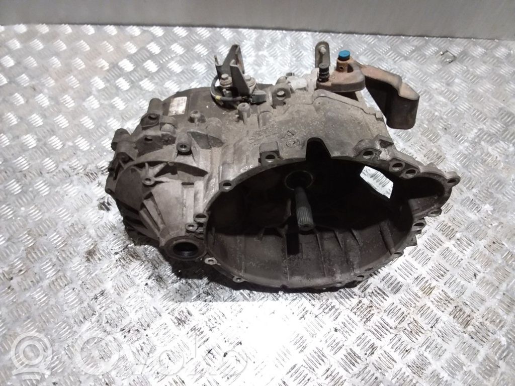 Volvo V70 Manualna 5-biegowa skrzynia biegów 
