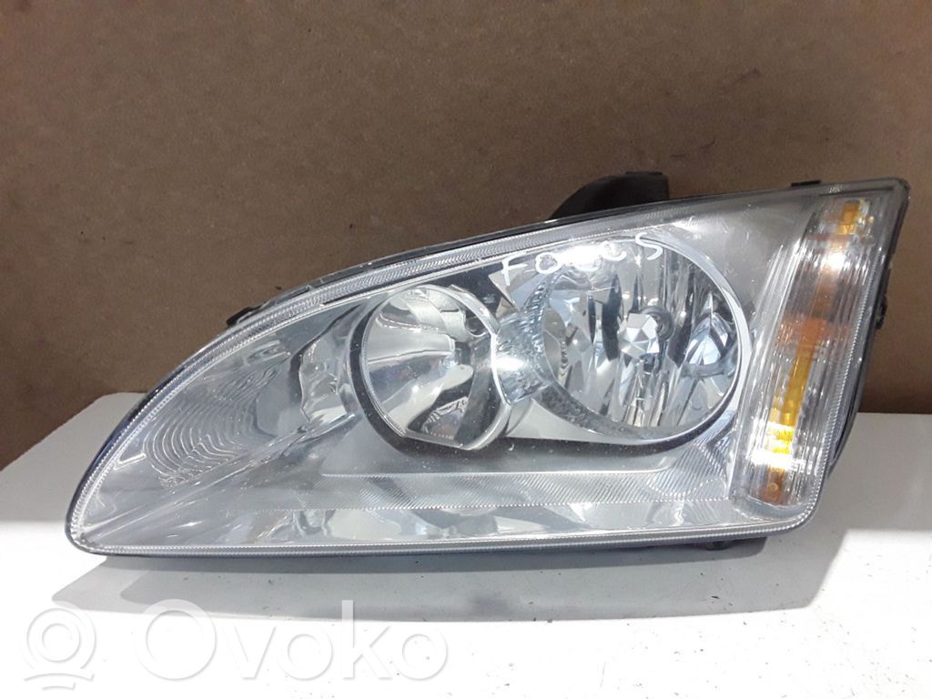 Ford Focus Headlight/headlamp 
