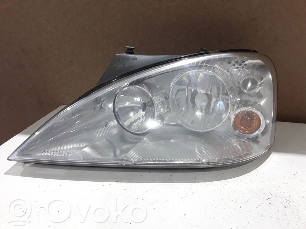 Phare frontale   7M5941015N
