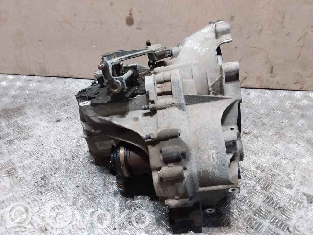 Volvo V50 Manualna 5-biegowa skrzynia biegów 
