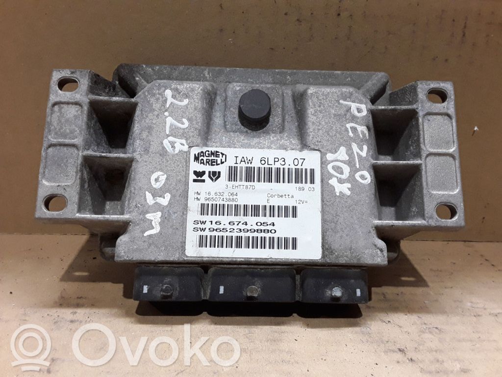 Peugeot 807 Engine control unit/module 