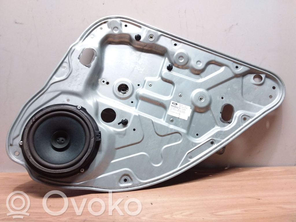 Ford Focus Mecanismo para subir la puerta trasera sin motor 