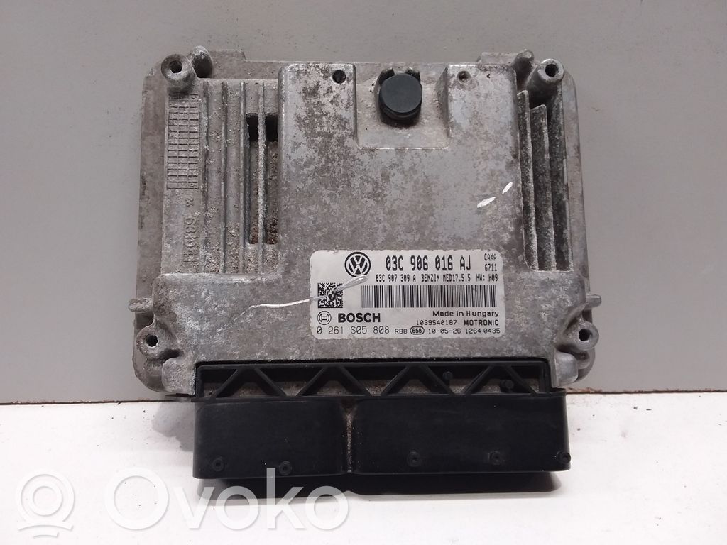 Volkswagen Golf VI Engine control unit/module 