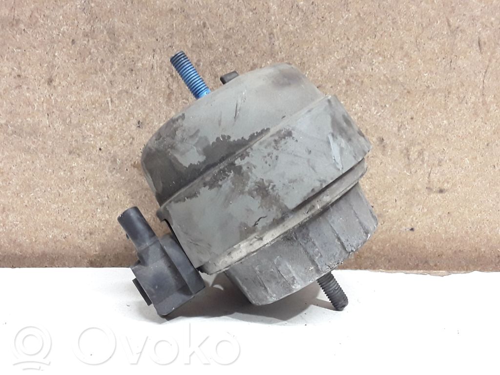 Engine mount bracket   4F0199379L