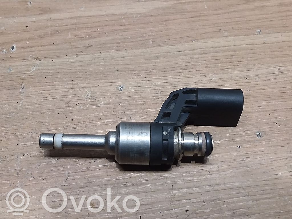 Volkswagen PASSAT B6 Fuel injector 