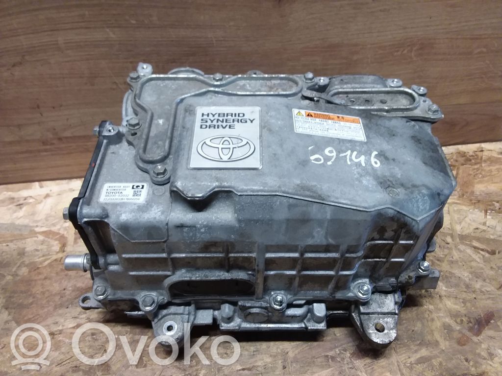 Toyota Yaris Falownik / Przetwornica napięcia 