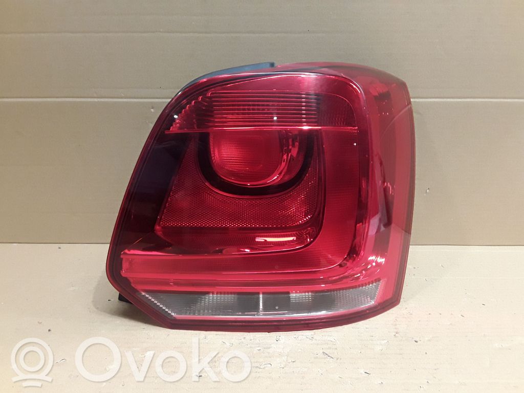 Volkswagen Polo V 6R Lampa tylna 