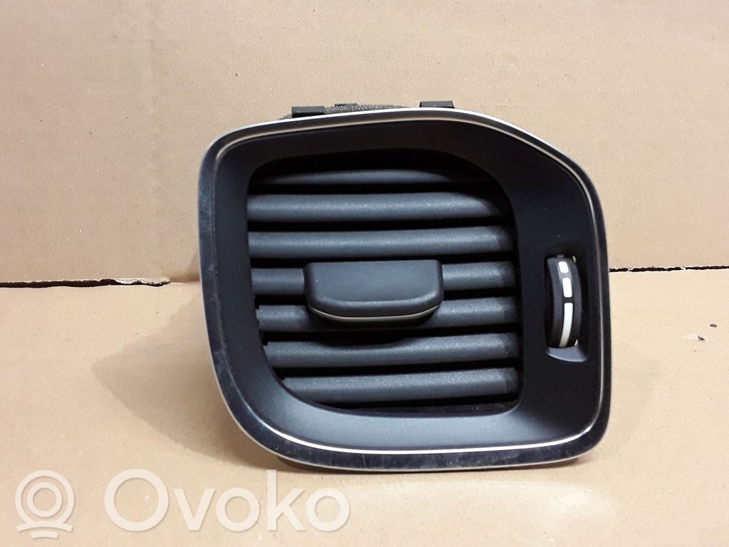Volvo V60 Boczna kratka nawiewu deski rozdzielczej 