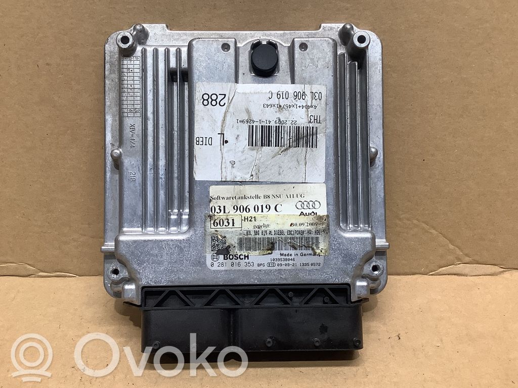Audi A4 S4 B8 8K Engine control unit/module 