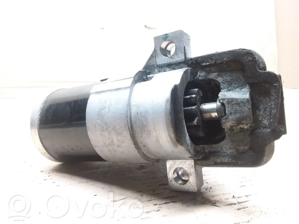 Motor de arranque   M000T32871