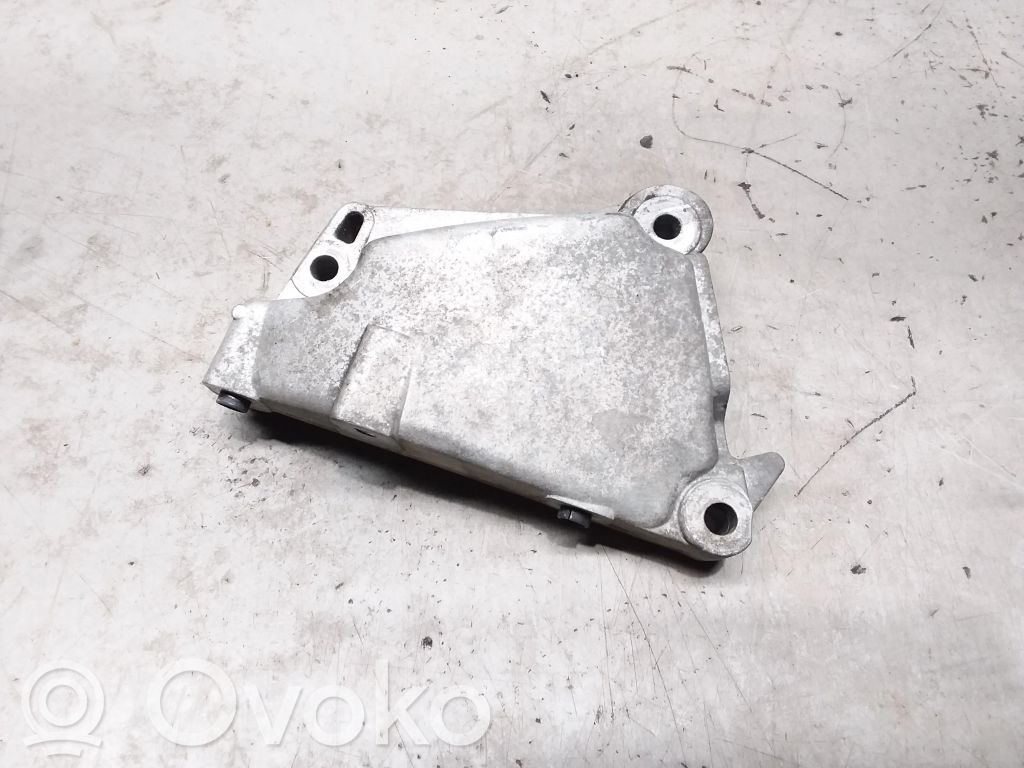 Citroen C3 Engine mounting bracket 