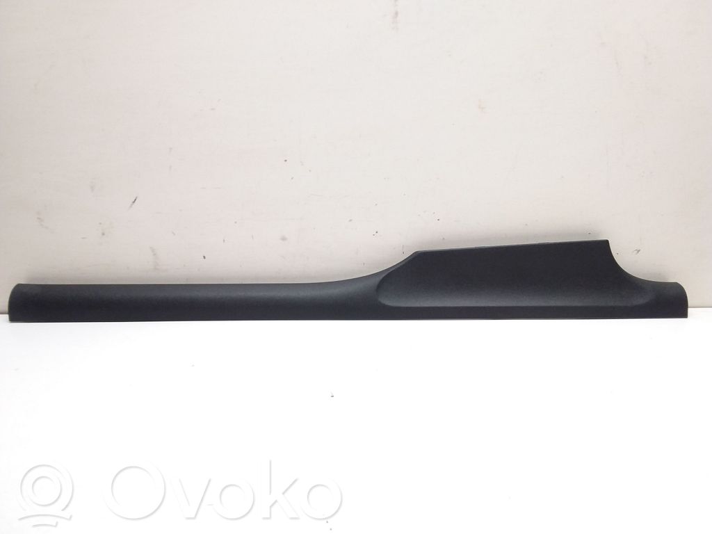 Audi A1 Listwa progowa przednia 