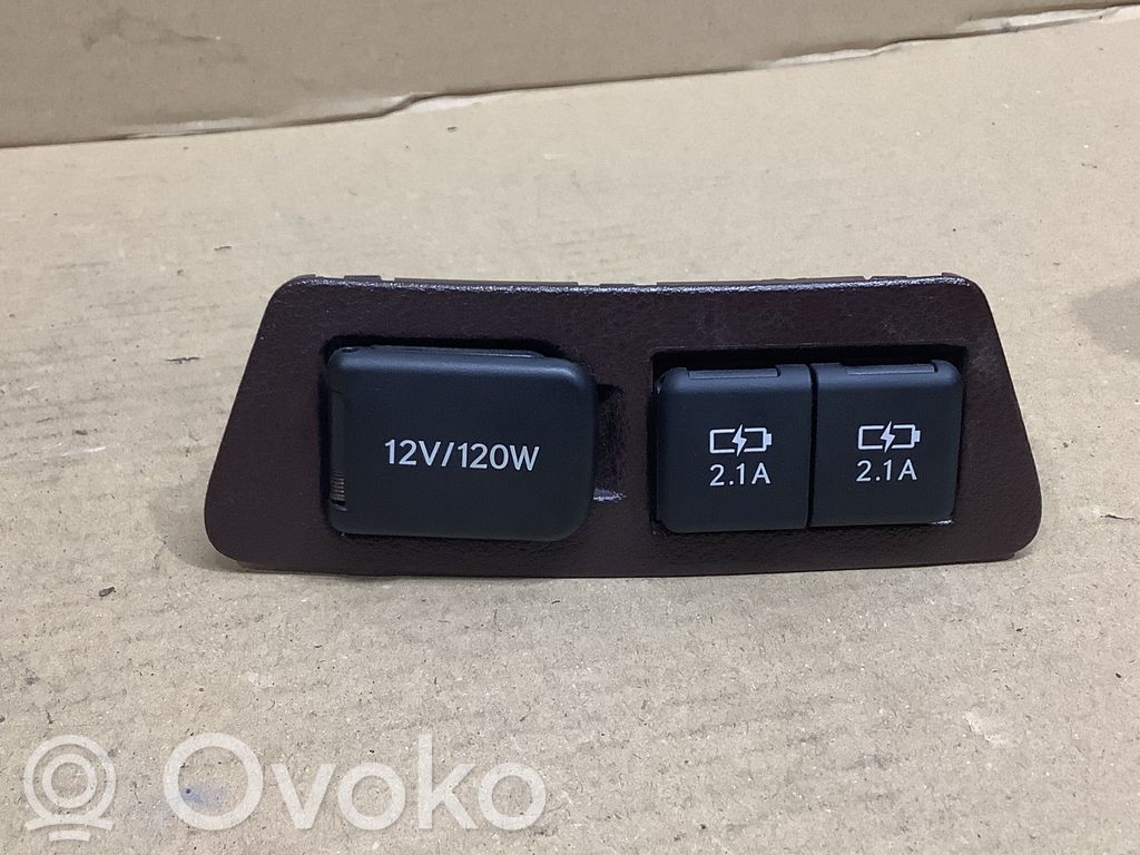 Lexus ES VII XZ10 USB jungtis 