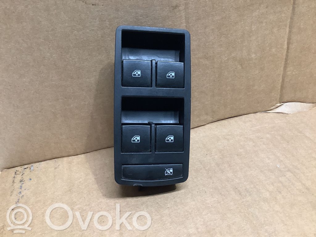 Opel Insignia A Electric window control switch 