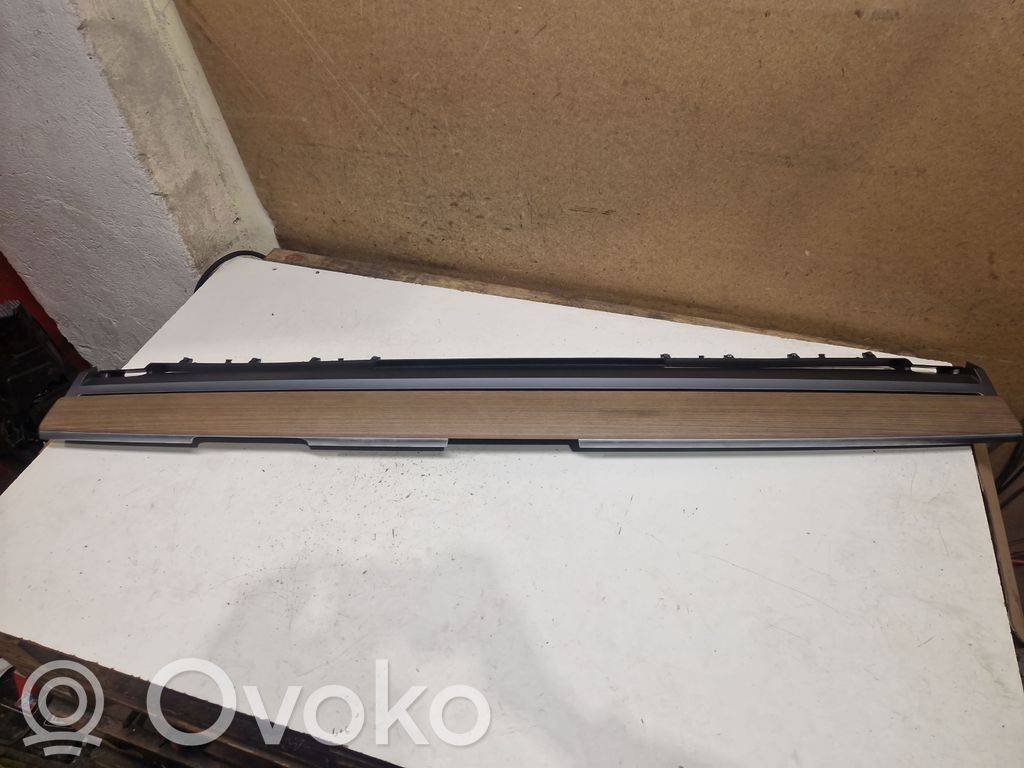Tesla Model Y Moldura del panel 