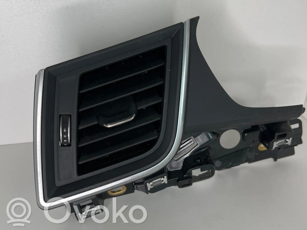 Audi Q5 SQ5 FY Boczna kratka nawiewu deski rozdzielczej 