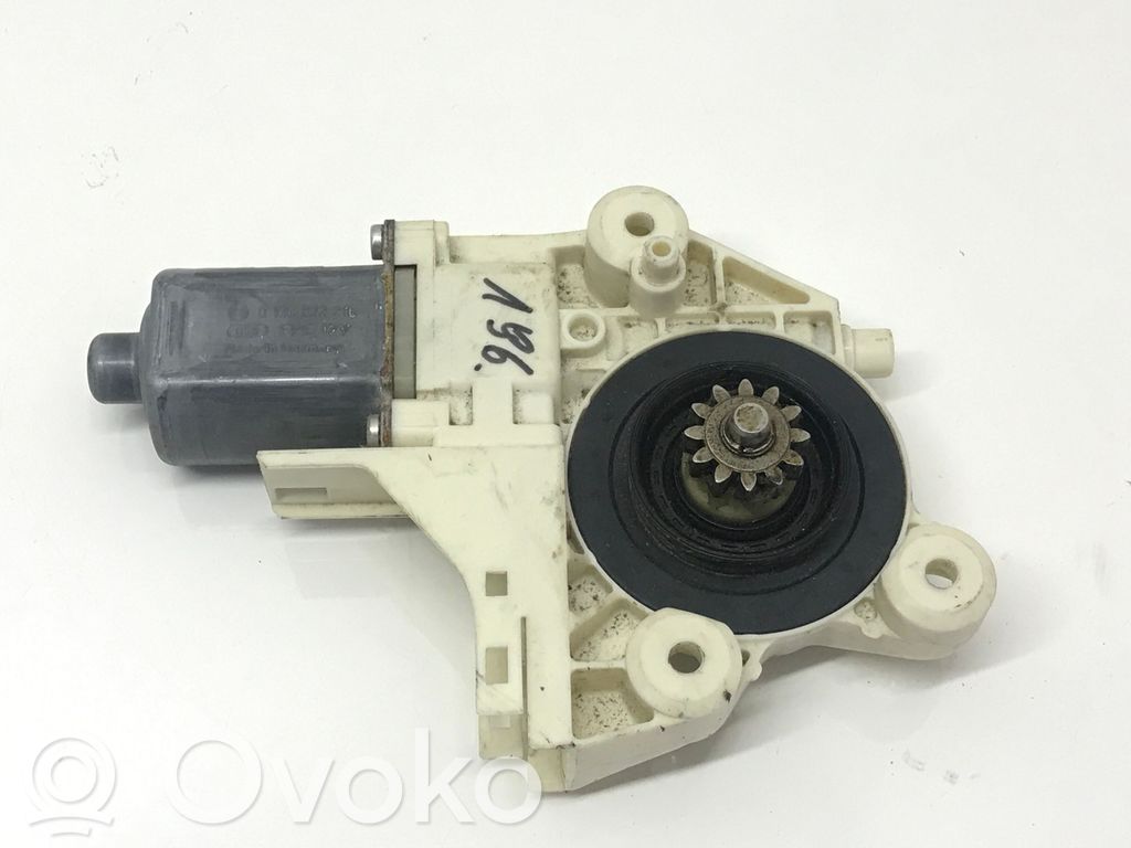Ford Focus Motor del regulador de la ventanilla de la puerta delantera 