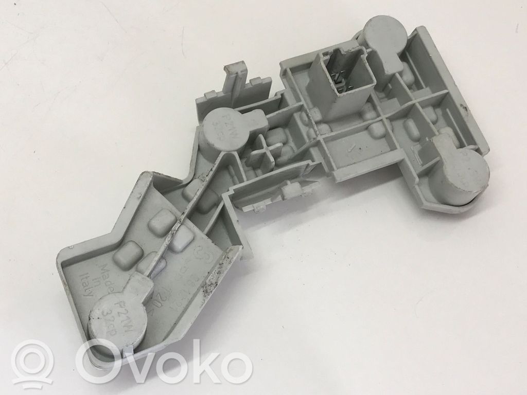 Volvo V50 Tail light bulb cover holder 