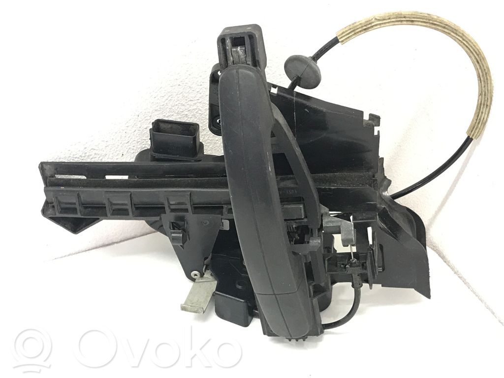 Ford Focus Aizmugurē slēdzene 