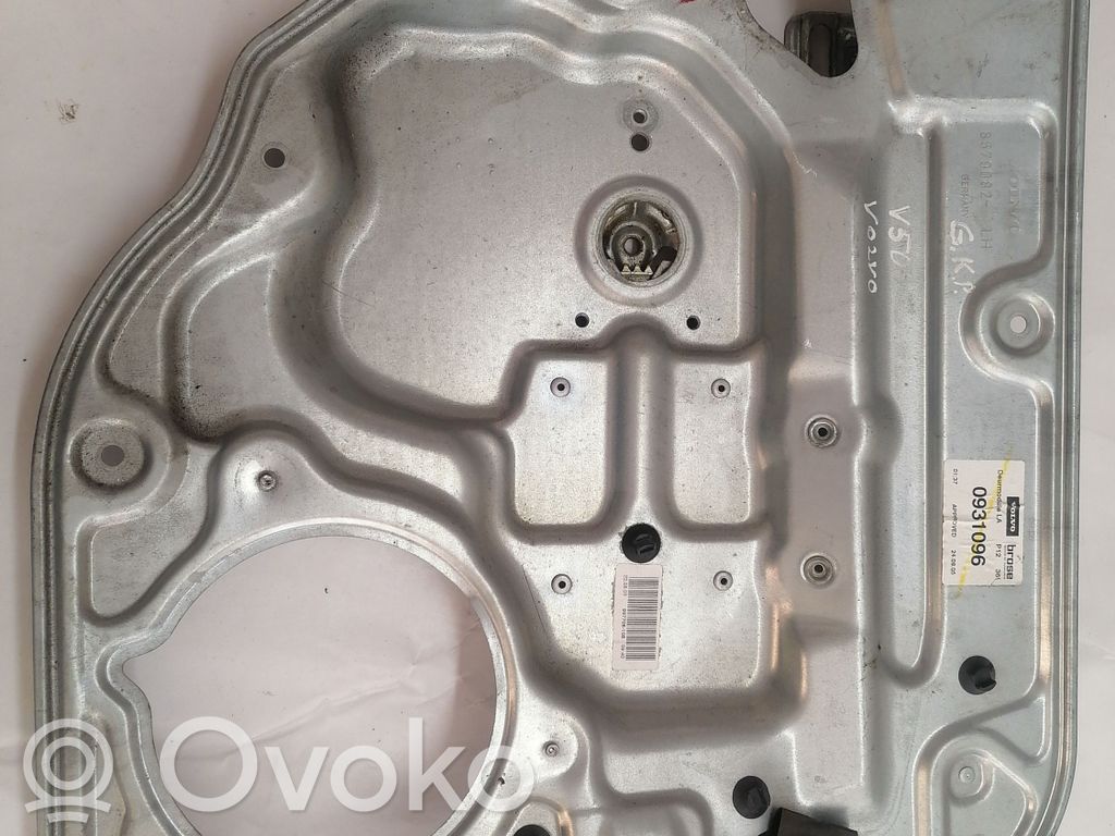 Volvo V50 Mecanismo para subir la puerta trasera sin motor 
