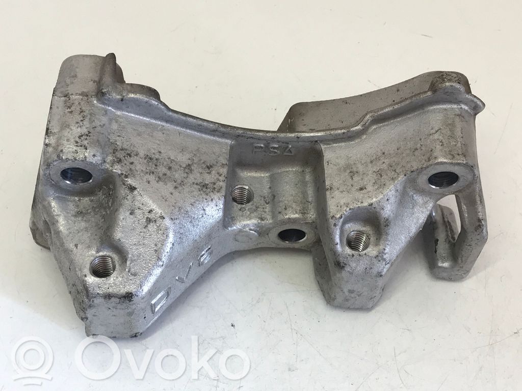 Peugeot 3008 I Engine mounting bracket 