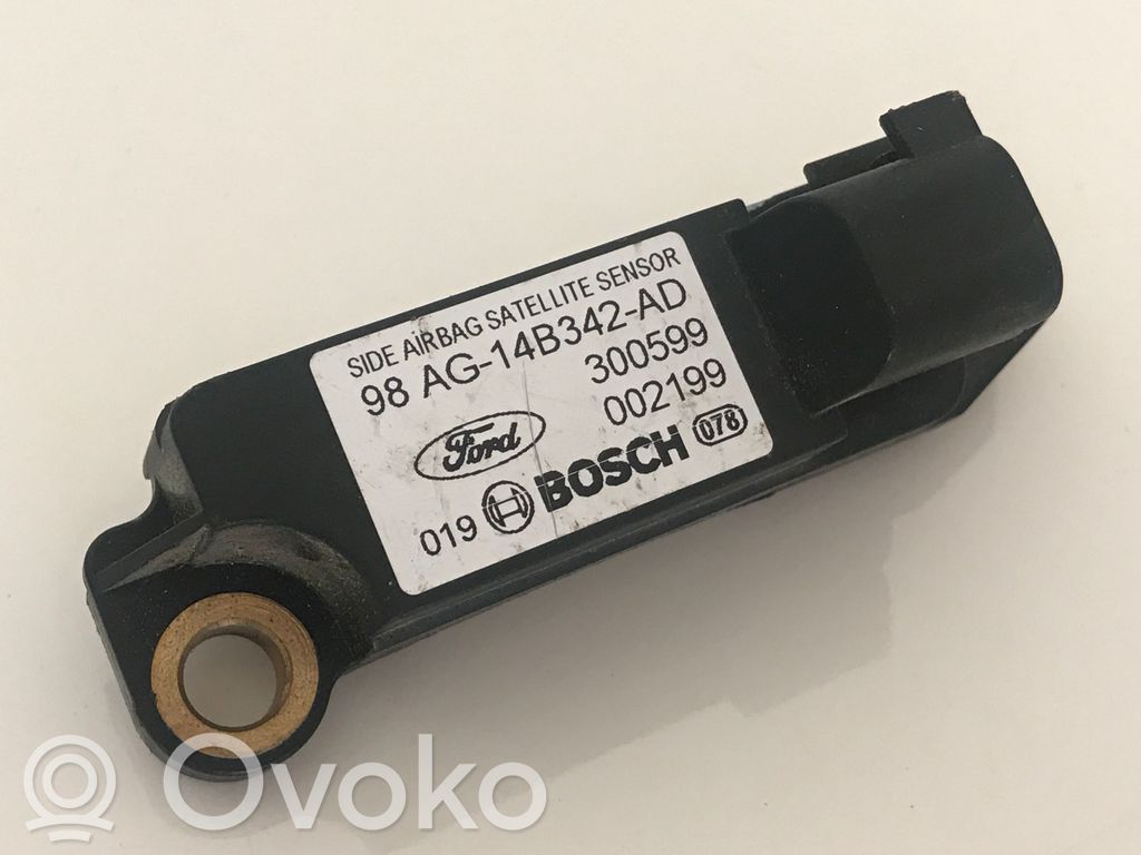 Ford Focus Airbagsensor Crashsensor Drucksensor 
