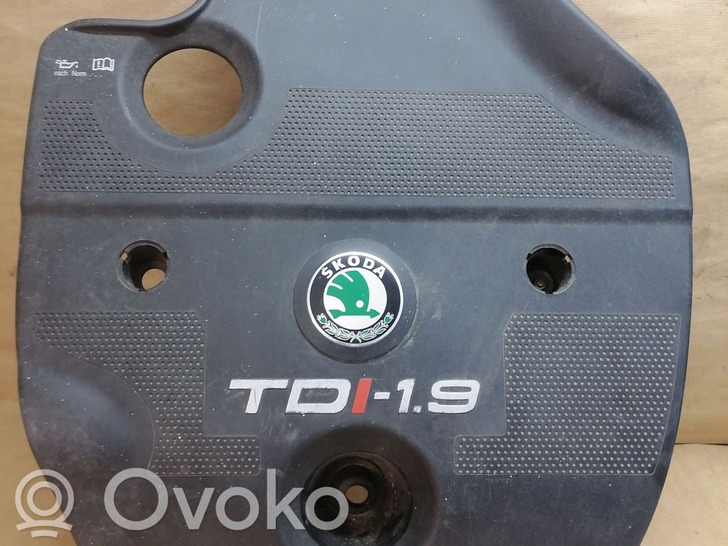 Skoda Fabia Mk1 (6Y) Osłona górna silnika 