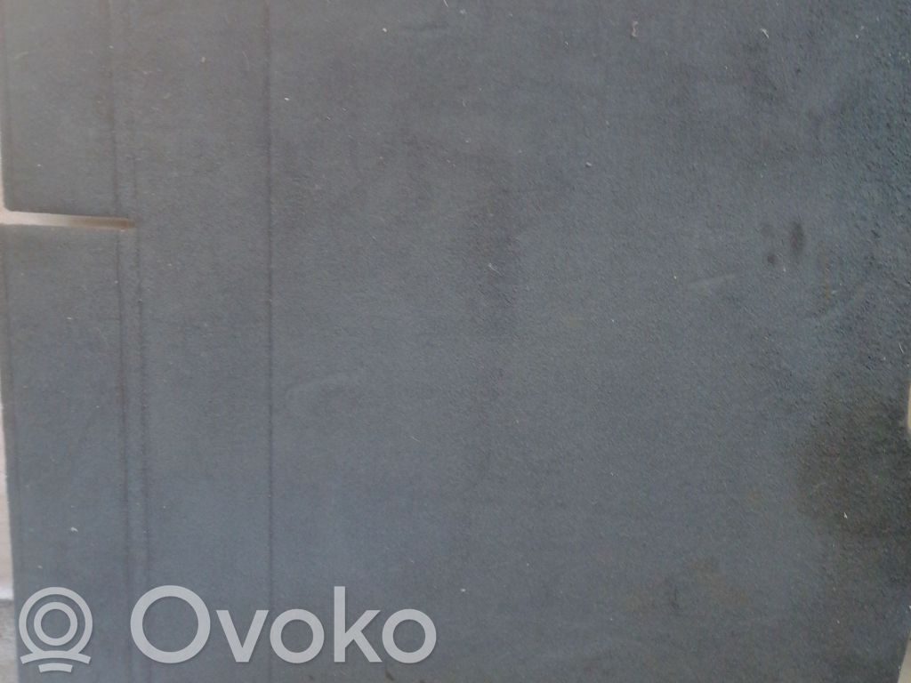 Volvo V50 Bagažinės grindys 