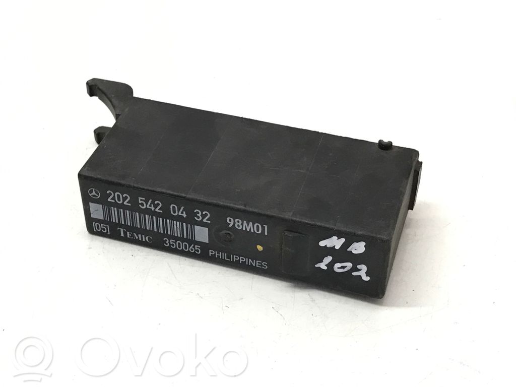 Mercedes-Benz E W210 Light module LCM 