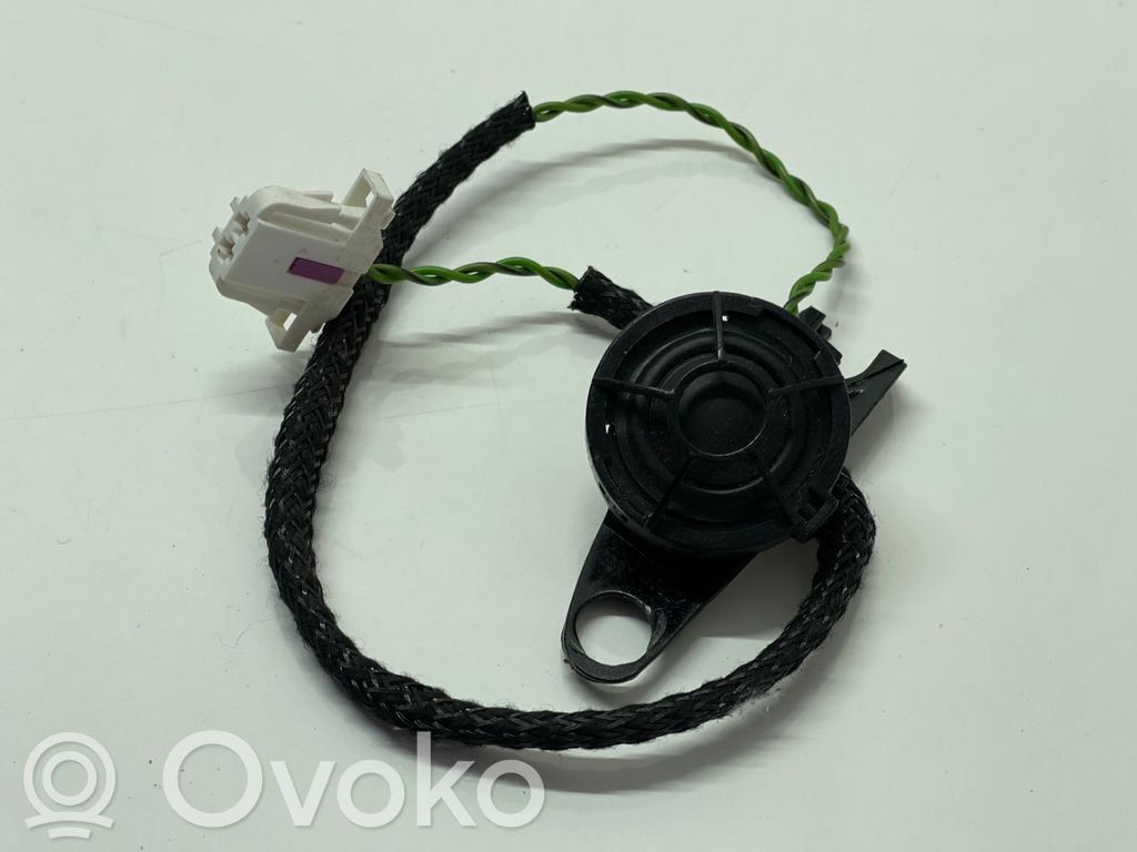 BMW 3 E46 Garsiakalbis (-iai) priekinėse duryse 