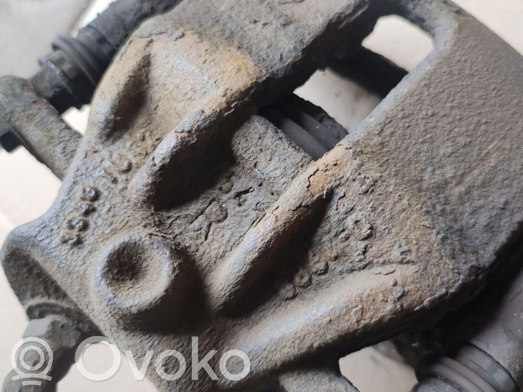 Renault Clio III Front brake caliper 