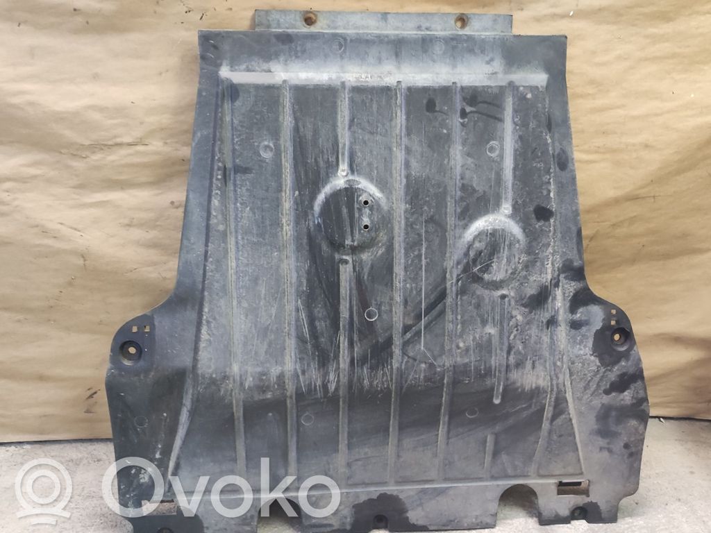 Renault Clio III Engine splash shield/under tray 