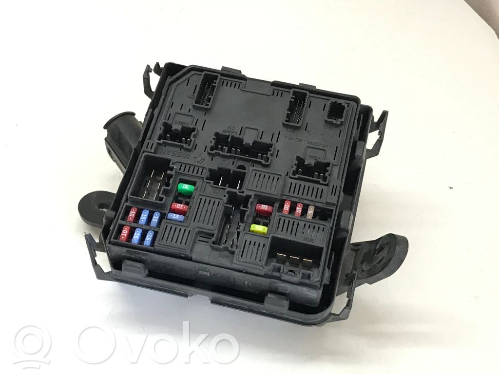Nissan Pulsar Comfort/convenience module 