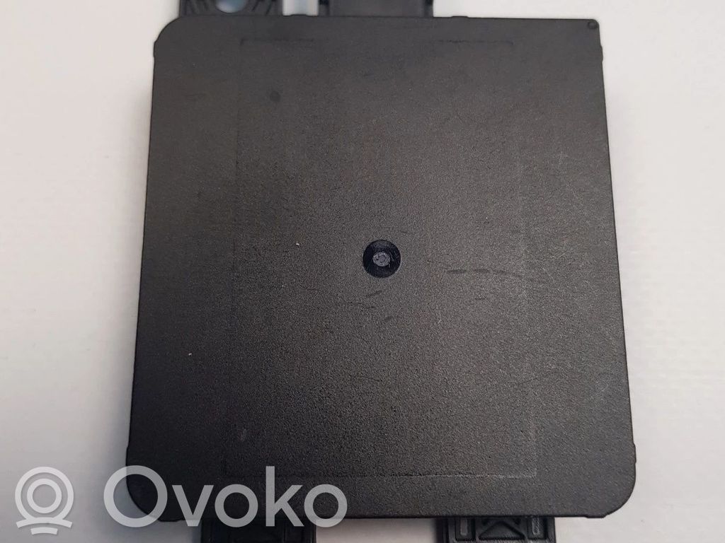 Volkswagen PASSAT B9 Sensor 