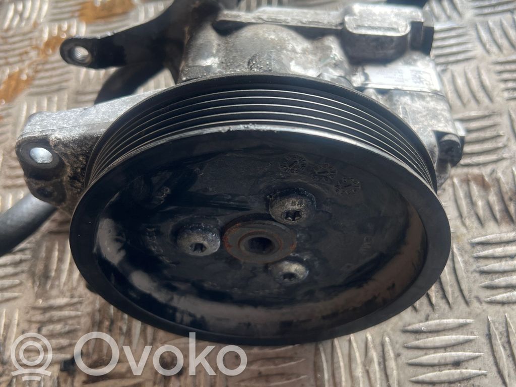 Ohjaustehostimen pumppu   7652974117,678148603