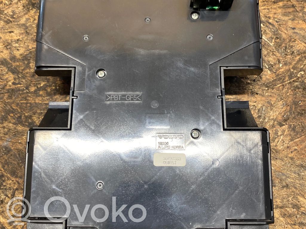 Volvo V50 Panel klimatyzacji 