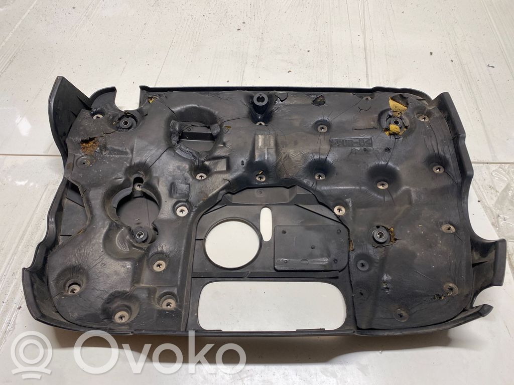 Cubierta del motor (embellecedor)