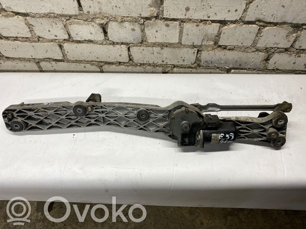 BMW 5 E39 Mechanizm i silniczek wycieraczek szyby przedniej / czołowej 