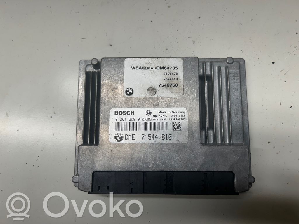 BMW 7 E65 E66 Variklio valdymo blokas 
