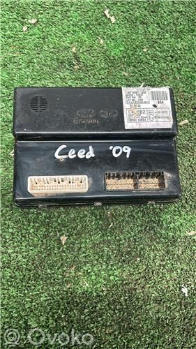 KIA Pro Cee'd I Motora vadības bloka ECU 